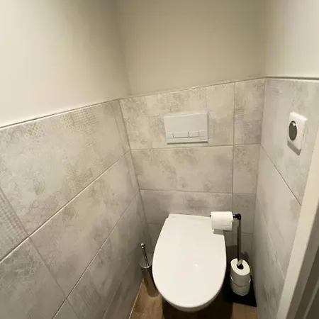 아파트 Joker - Location: Entierement Renove Pour 4 Personnes Au Calme Mae-9056