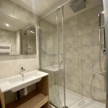 Joker - Location: Entierement Renove Pour 4 Personnes Au Calme Mae-9056 *