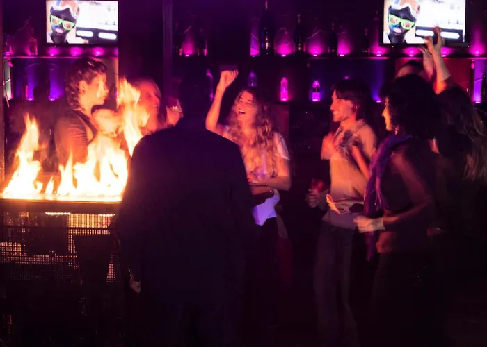 Joker - Location: Entierement Renove Pour 4 Personnes Au Calme Mae-9056 *